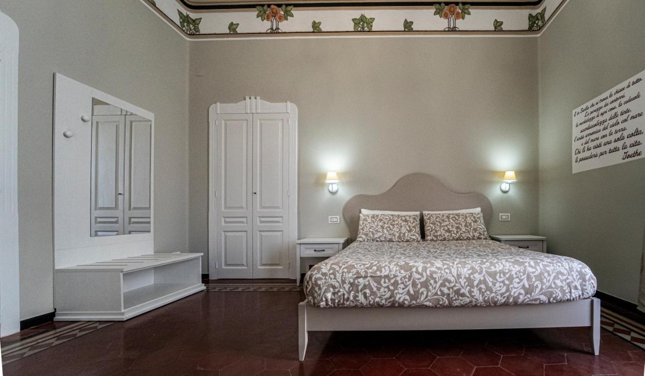 Gli Specchi Di Archimede Bed & Breakfast Syracuse Eksteriør bilde